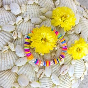 This is a bracelet that can go with everything from dresses to shirts and jeans